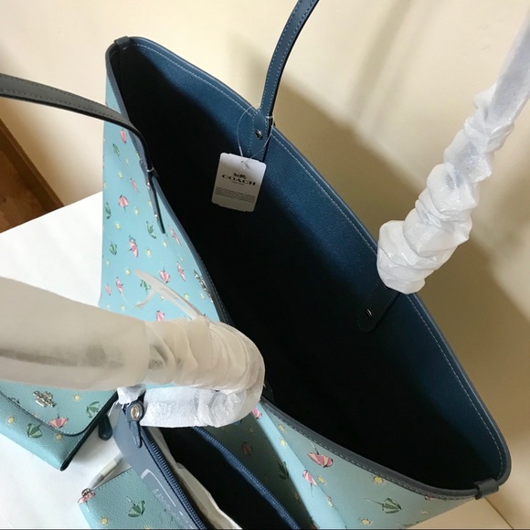 🎉 HP 🎉 NWT COACH BEACH UMBRELLA SET - Picture 7 of 7